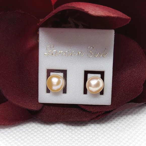 Champagne Pearl Stud Earrings Landan Girl Real Pearl Stud Earrings - Picture 1 of 9